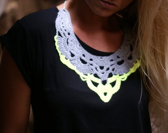 Maxi Crochet Necklace. Gray & Neon.