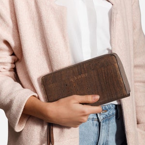 Cartera para mujer con bloqueo RFID y cremallera larga - Regalo personalizado grabado - Cartera vegana sostenible para mujer - Cartera de corcho - Regalos geniales y únicos