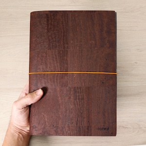 パーソナライズされたA4コルクジャーナルカバー：ヴィーガンポートフォリオ、刻印入りギフト