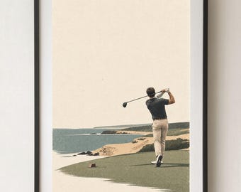 Può includere: Una stampa artistica incorniciata che raffigura un golfista con una maglietta scura e pantaloni beige mentre oscilla una mazza da golf su un tee verde, affacciato su un paesaggio costiero con dune di sabbia, acqua blu e cielo chiaro.