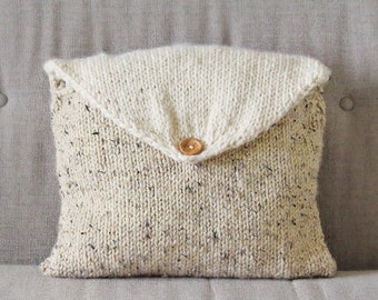 Foldover Knit Pillow Cover Pattern – Super Bulky Yarn (Digital Download)