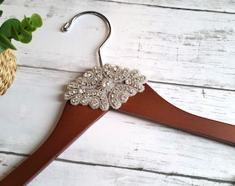 Bling and Glam Wedding Dress Hangers, Personalized Bridal Hanger, Hanger, Wedding Hanger, Custom Wedding Gift, Bridal Shower, Bride Hanger