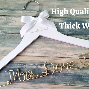 Personalized Wedding Dress Hanger, Bride Hanger, Mrs Hanger, Bridal Shower Gift, Personalized Bride Hanger, Custom Wedding Hanger