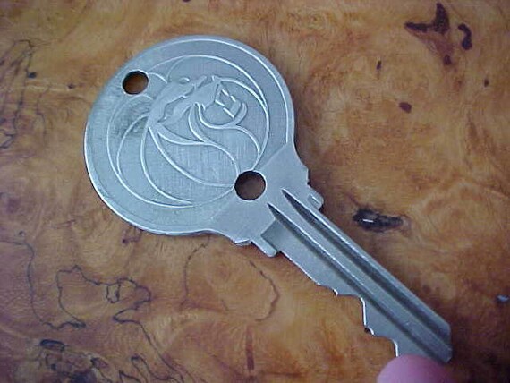 1980s Mgm Grand Hotel Brass Room Key 411 Reno Nevada Lions Head Return Postage Oversized Unique Scarce Memorabilia Gambling Slot Machines