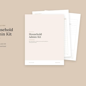 Puede incluir: Un kit de administración del hogar en PDF imprimible con siete páginas de plantillas de organización. La portada muestra el título Household Admin Kit con un subtítulo sobre facturas y suscripciones, en un diseño limpio y minimalista.