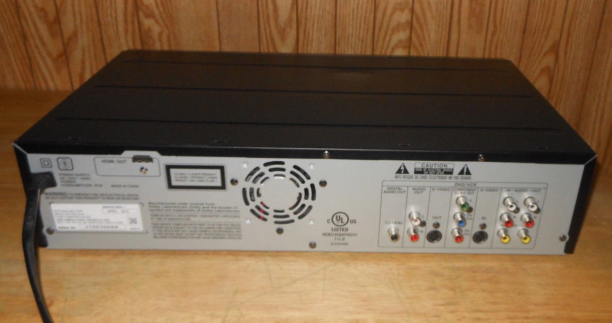 Sanyo VCR VHS Player Recorder w/ Original Remote Cables & 2 Disney VHS