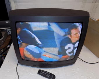 Philips Magnavox Hd1918 19 inch CRT TV Retro Gaming TV with Remote