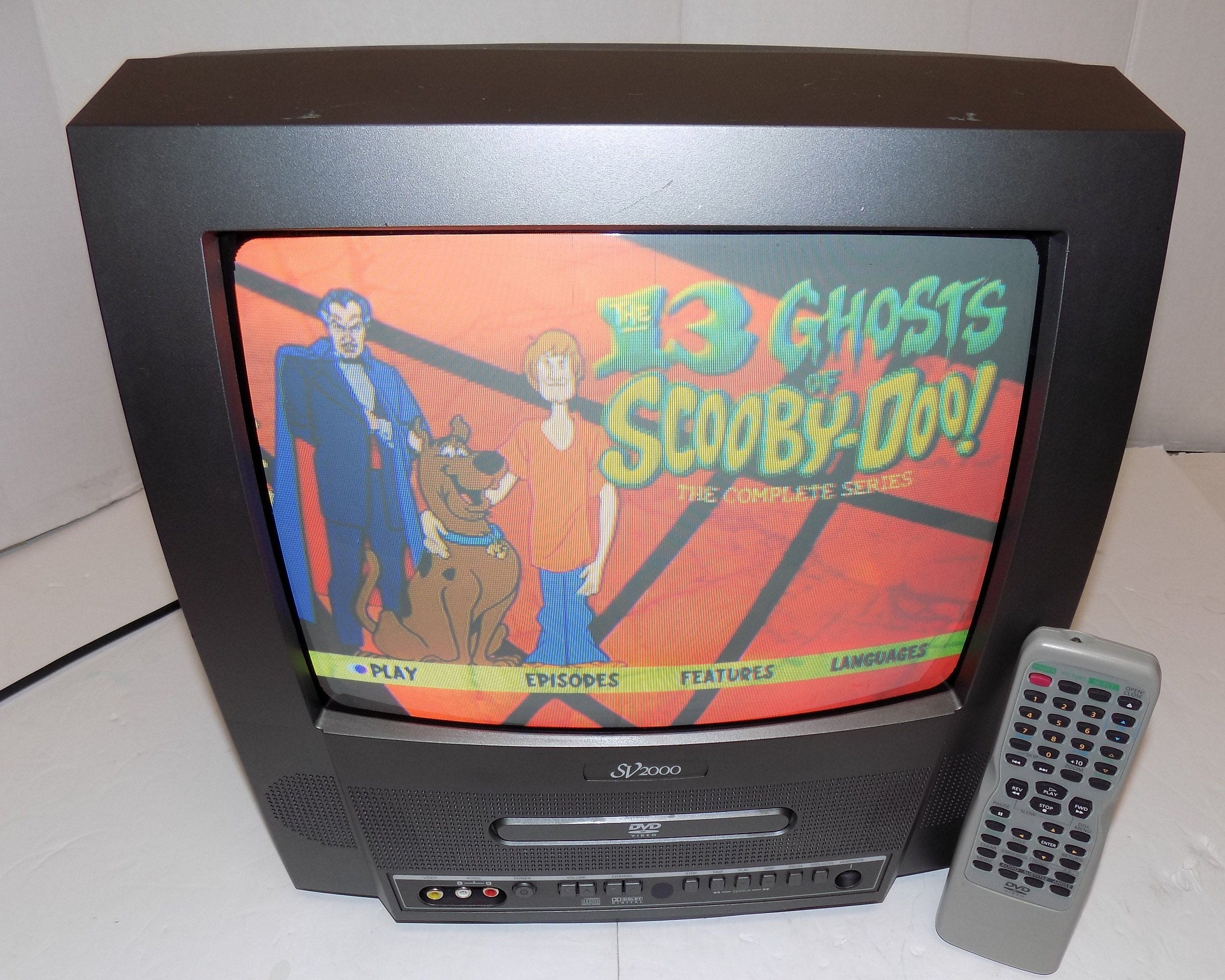 Funai Wd13d5 13 Inch Color CRT TV DVD Combo Television With Funai Wd13d5 13 Inch Color CRT TV DVD Combo Television With