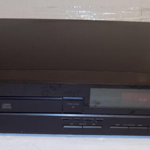 JVC XL-V112 Single Disc CD Player with Cables No Remote