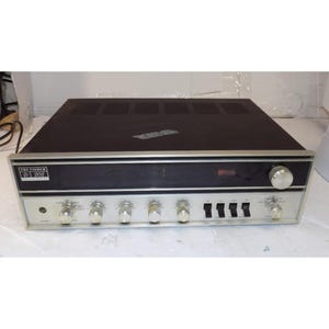 Vintage The Fisher FUTURA 202 AM-FM Stereo Receiver Works Read