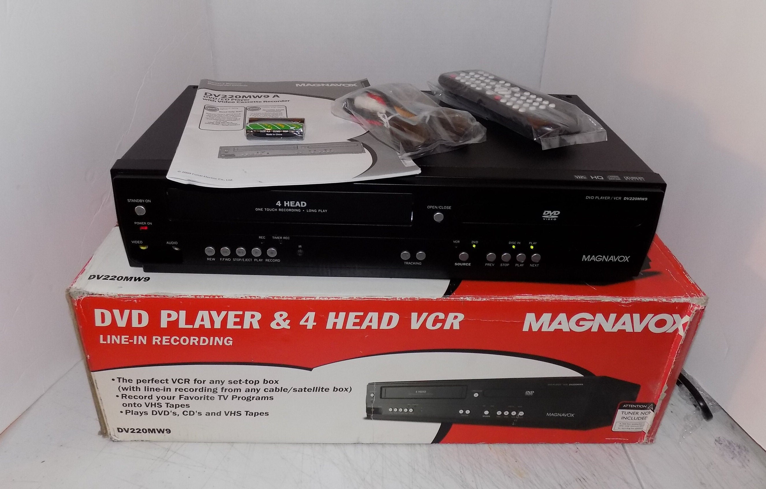 Magnavox DV220MW9 DVD VHS Combo Player HDMI VCR Recorder