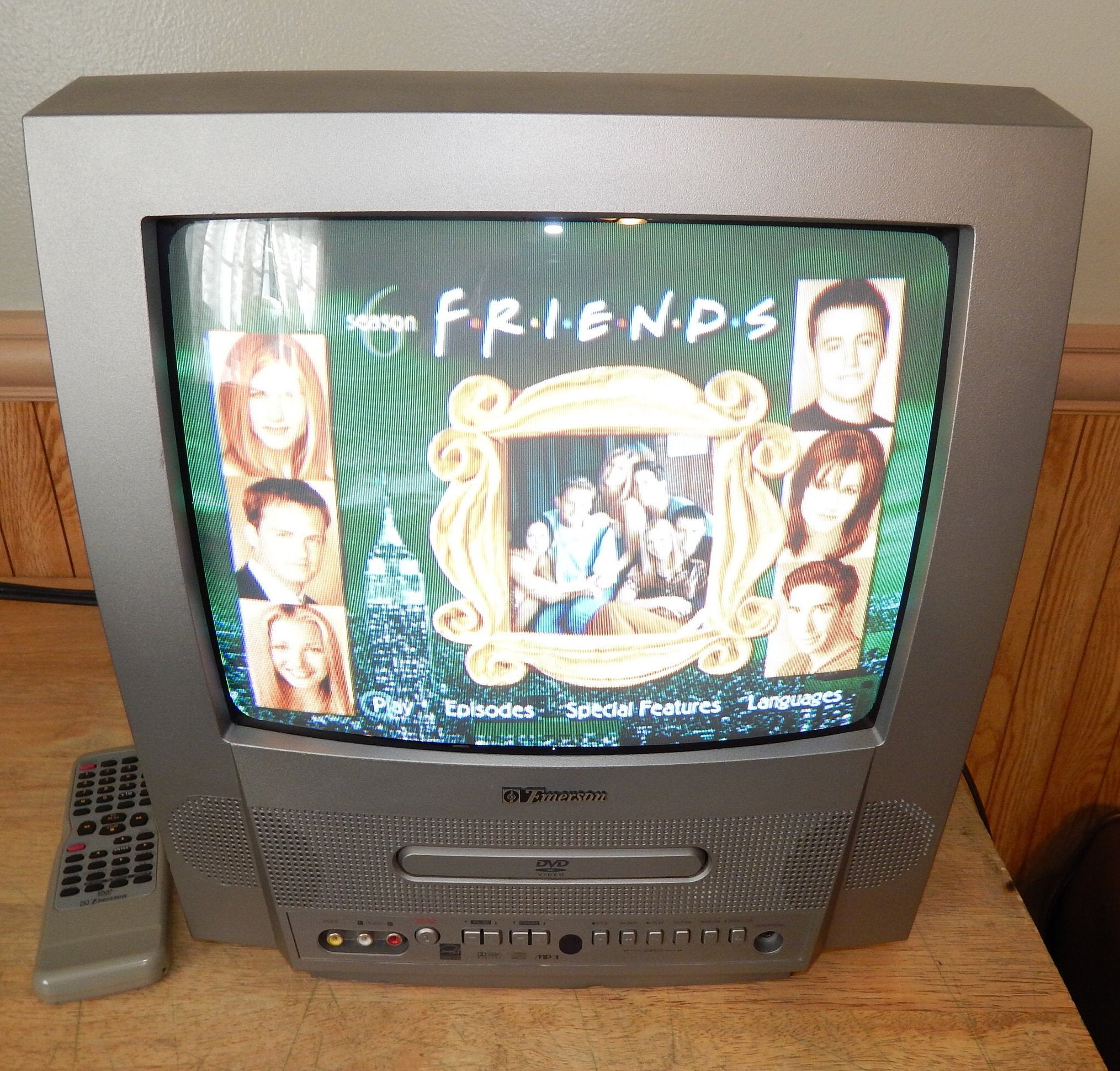 Emerson Ewc13d4 13 Inch Crt Color Tv Dvd Combo Television With Etsy