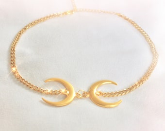 Witch Necklace - Triple Moon Necklace, Moon Choker, Gold Moon Necklace