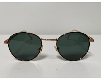 Round classic vintage sunglasses
