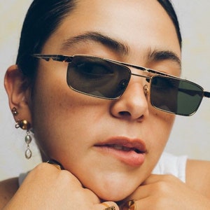 Rectangular brow bar rare vintage sunglasses