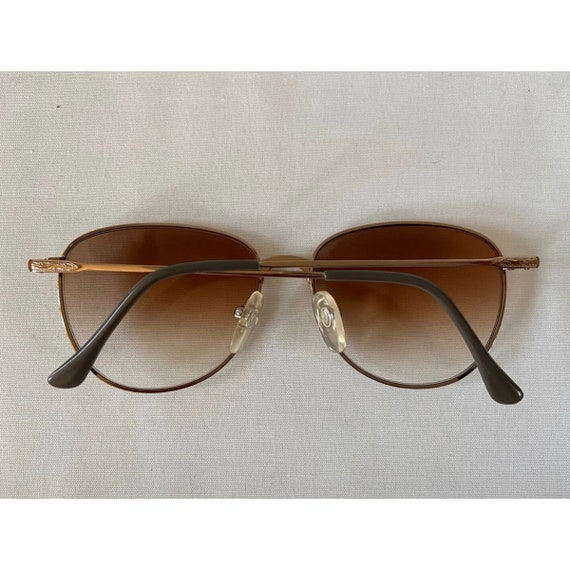 Rounded square larger vintage sunglasses - image 4