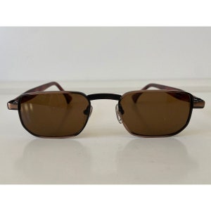 Classic rectangular rare vintage sunglasses image 3