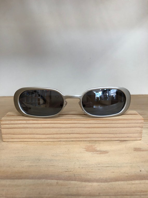 Rectangular vintage sunglasses - image 1