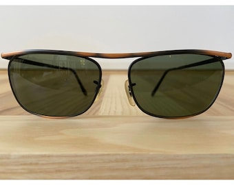 Rounded Rectangular vintage sunglasses