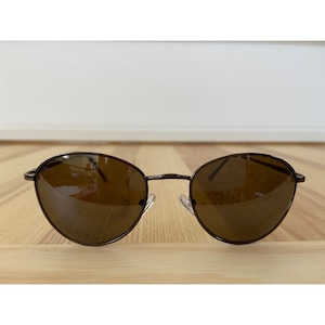 Rounded vintage style new sunglasses