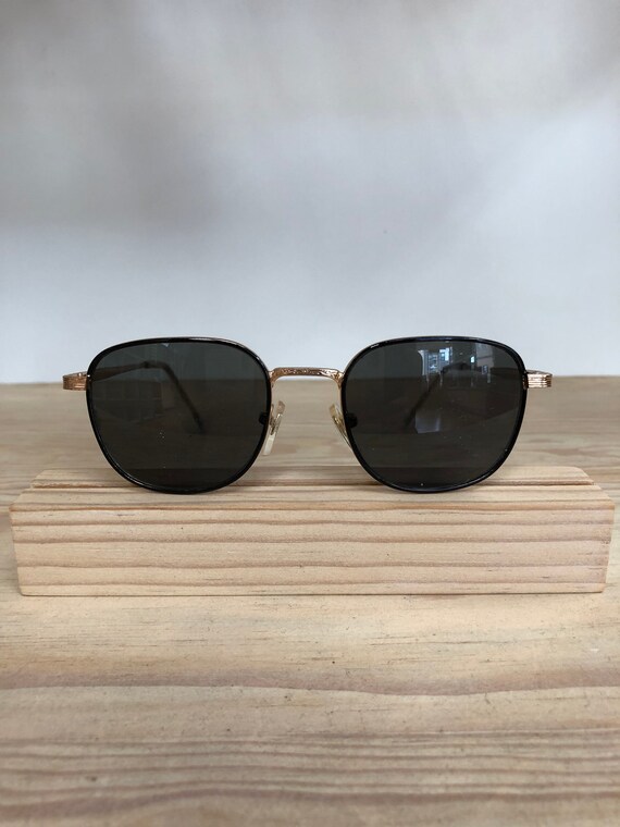 Small square sunglasses - image 1