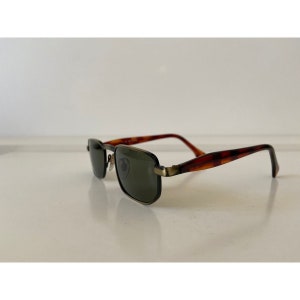 Classic rectangular rare vintage sunglasses image 2