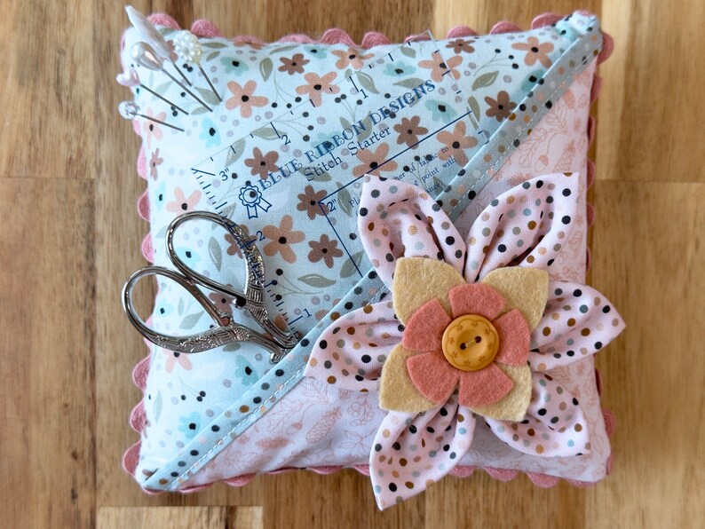 Limited 3D Floral Pincushion - Bowl Filler - Pin Pillow - Tiny Pillow - Stitching Pincushion with Pocket and 3D Flowers - Rick Rack Edging