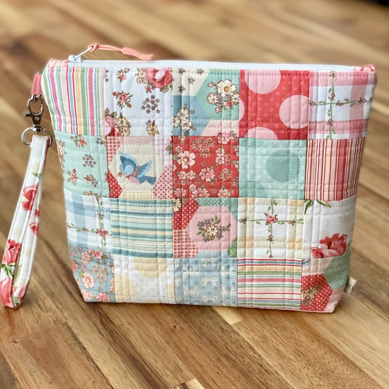 Pretty Posies Pouch Quilt Pattern - Digital Pattern PDF Download