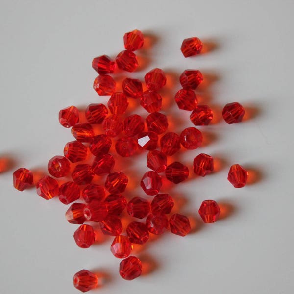 Lot 10 perles toupie bicône en cristal rouge diamètre 4 mm