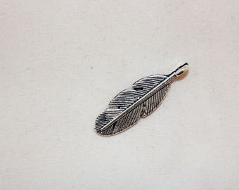 lot of 5 charms or feather pendants in silver metal 9x30 mm