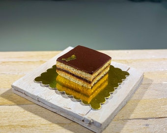 Gâteau opéra miniature grand modèle en fimo