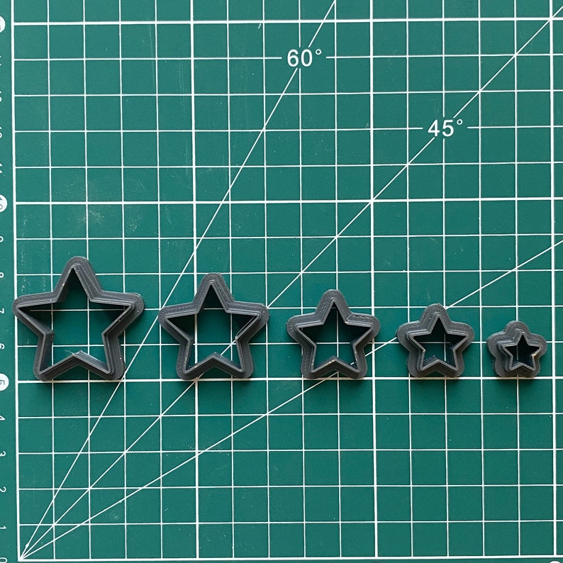 Lot de 5 mini cutters pour argile polymère, mini étoiles set B image 5