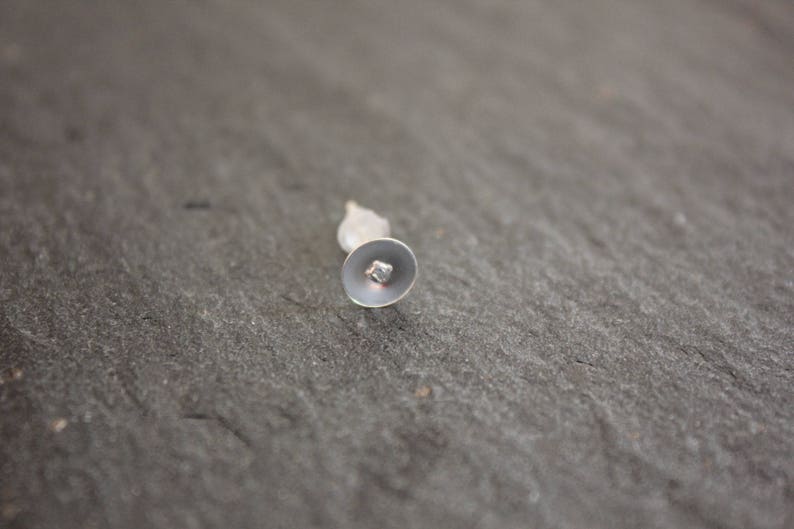 Lot 50 supports de boucles d'oreille puce 12x6 mm en métal argenté et leur embout image 5