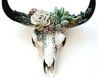 Resin Cow Skull Wall Decor: Southwest Cactus & Succulents