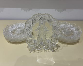Set van 11 vintage Franse geslepen kristallen dessertbordjes met sterrenpatroon, helder glazen brood- en boterbordjes, 16 cm.