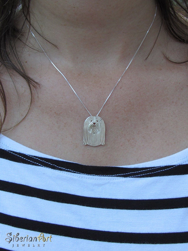 LONG PENDANT FOR THE LOVE OF LHASA