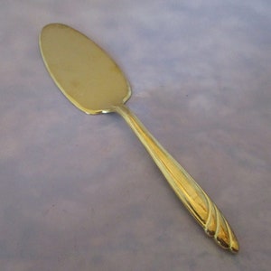 Vintage Gold Tone Dessert Server with Feather Design Handle, Pie, Cake Slicer, Utensil, Server, Dining, Tableware