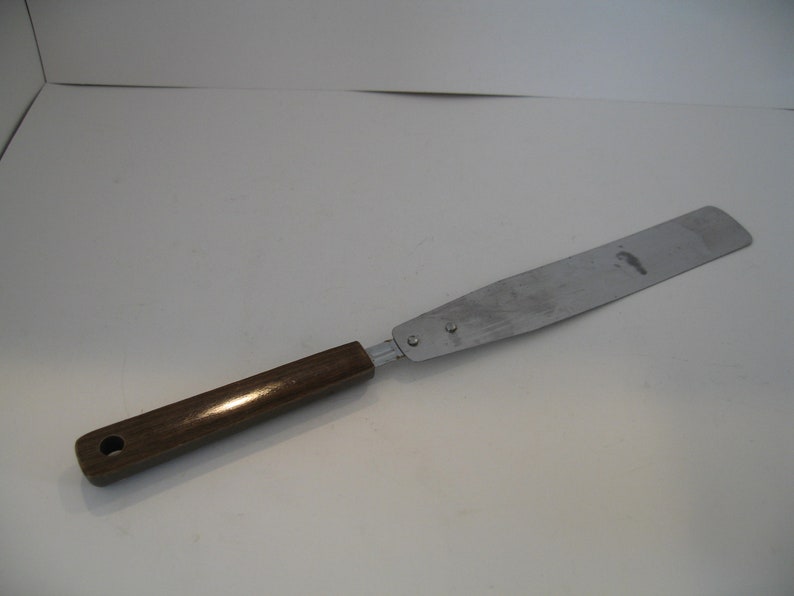 Download Vintage Stainless Steel Cake Icing Spatula With Dark Brown Handle Home Living Cookware