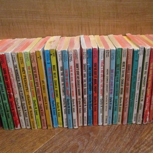 Vintage Charlie Brown Paperback Books-Each One Sold Separately, Snoopy, Schultz, Comic, Fiction, Cartoon
