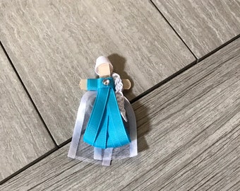 Elsa Inspired Ribbon Sculpture Hair Clip