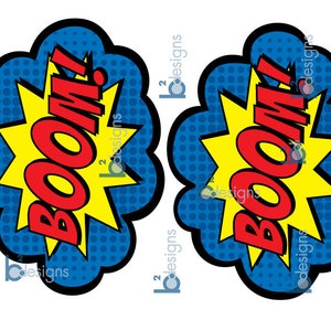 Puede incluir: Dos burbujas de diálogo de estilo cómic azul y amarillo con la palabra "BOOM!" en letras rojas.