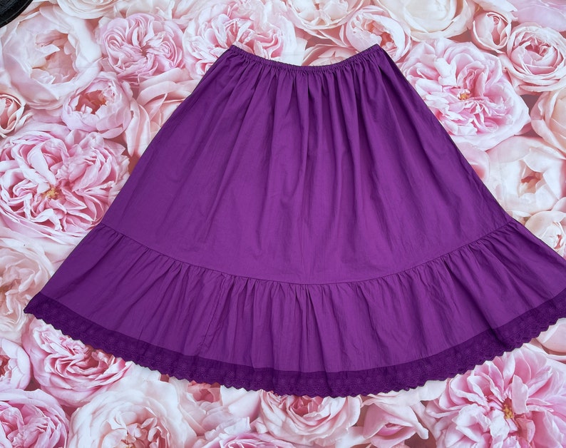 Neue färbbare Vintage Art 100% weiße Baumwolle Petticoat Lochstickerei Größen 6-22 erhältlich Braut, Brautjungfer, Steampunk, Goth, Rockabilly Bild 7