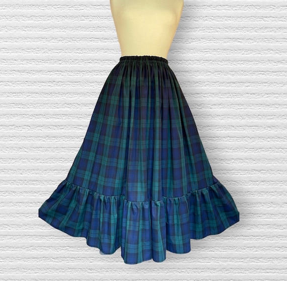 Navy and green plaid skirt deals