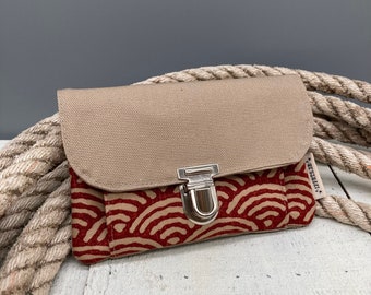 "WAVE" wallet, red