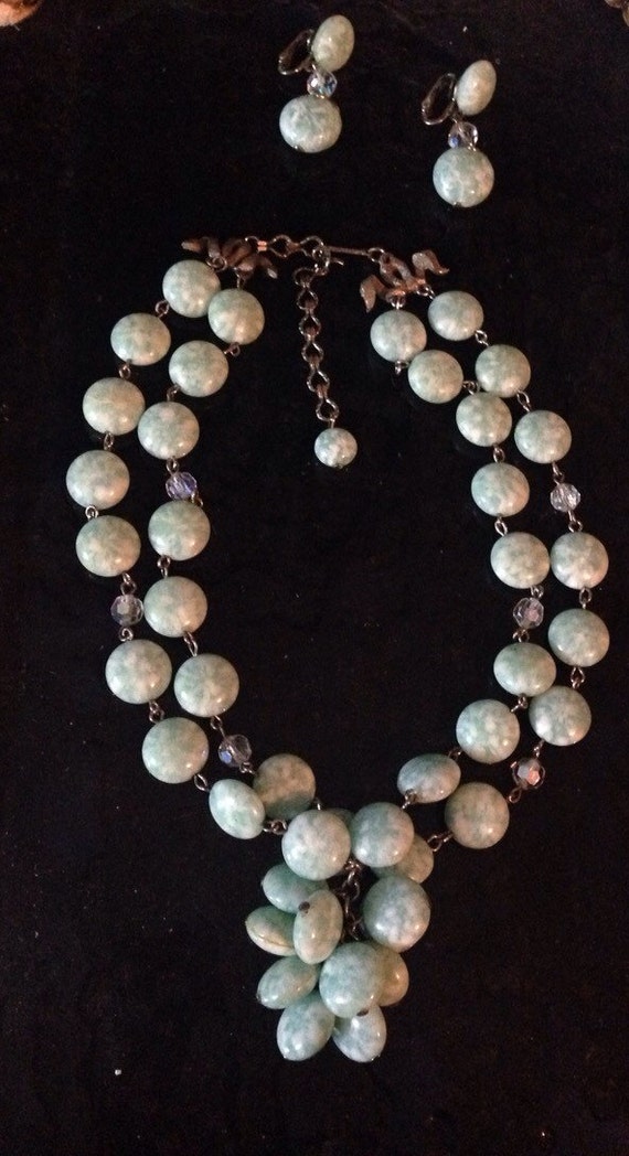 1950s necklace and earrings set