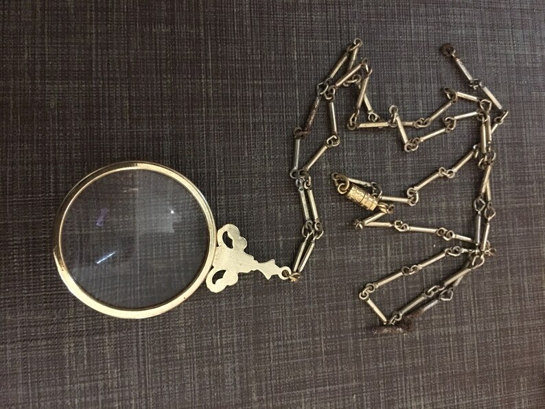 Small Magnifying Glass Necklace Vintage Beautiful Etsy