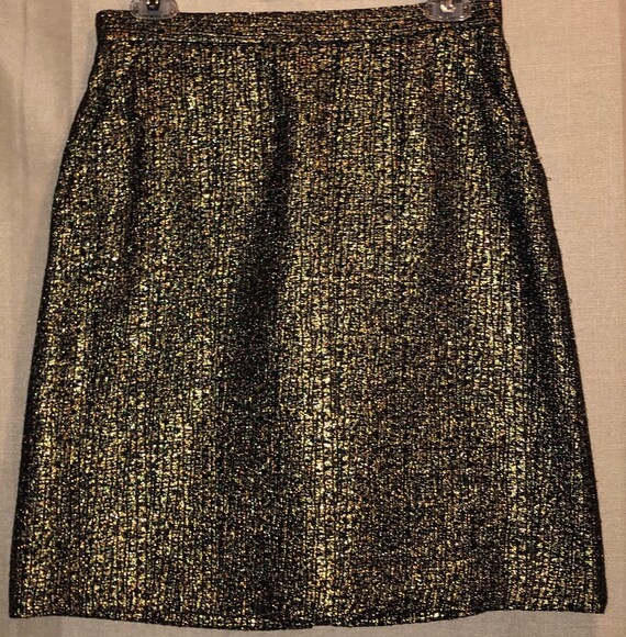 Short retro skirt