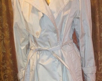 perfect over lingerie Vintage Size 8 Londontown trenchcoat