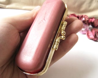 3.5 x 10 cm Cosmetic Lipstick Dressing Case and Gold Metal Purse Frame with Clasp Clip - 1pc