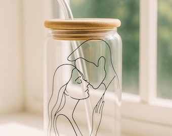Farmhouse Iced Coffee Glass Tumbler: Couple Line Art, Bamboo Lid